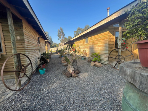 Parcela Con 2 Casas Y 8 Cabañas 5000m2