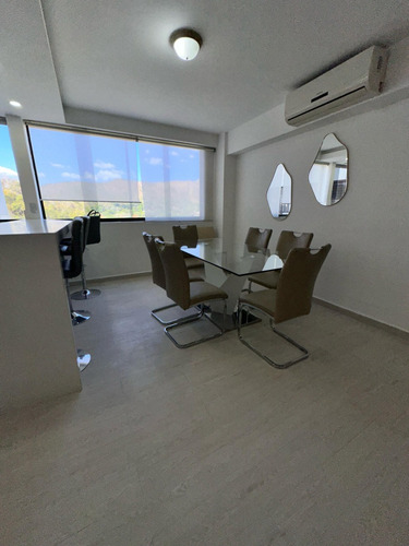 Alquiler De Apartamento En El Bosque Res. Holyday Palace