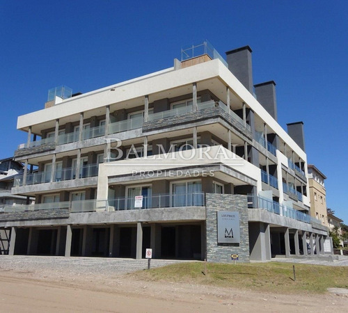 Imagen 2 de 20 de Departamento En Venta - Zona Centro / Ref: 2133