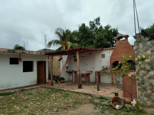Imagen 5 de 7 de En Venta Casa Tipo Posada En Tucacas Morrocoy