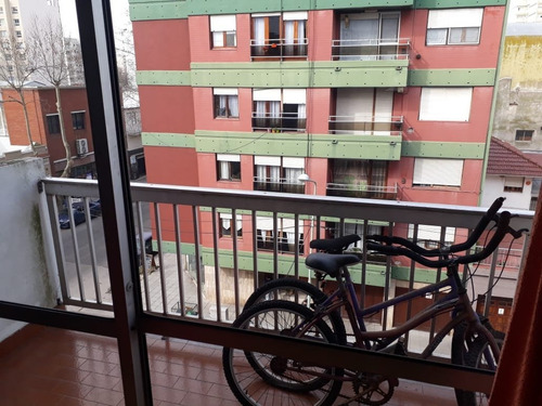 Imagen 3 de 10 de Departamento 3 Ambientes A La Calle Con Balcon En Venta Mar Del Plata