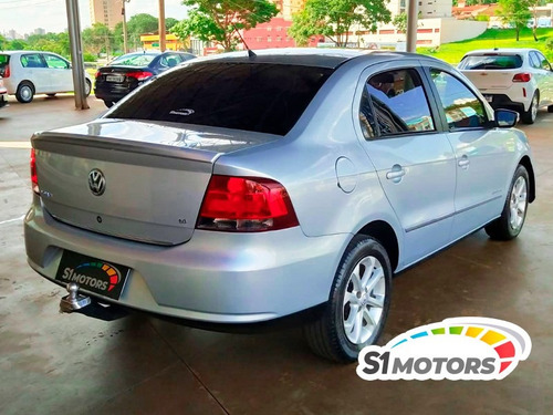 Imagem 5 de 15 de Volkswagen Voyage Comfortline 1.6 Prata 2011