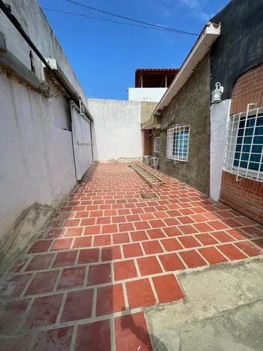 Casa De 3 Hab Y 2 Baños