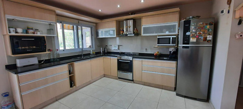 Venta Casa En Los Mimbres - 3 Dormitorios