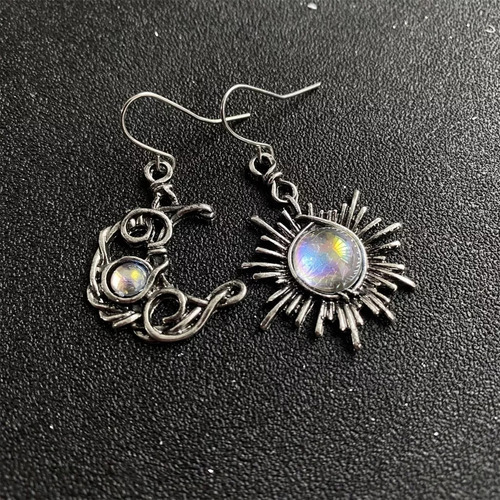 Pendientes Colgantes En Forma De Luna De Sol Para Mujer
