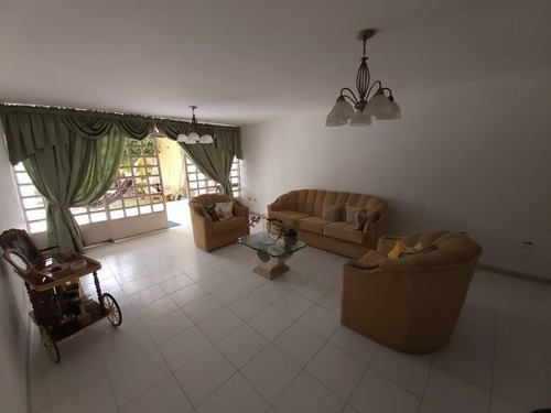 Imagen 11 de 14 de Casa En Venta Este Barquisimeto El Pedregal Cod22-8657 Im