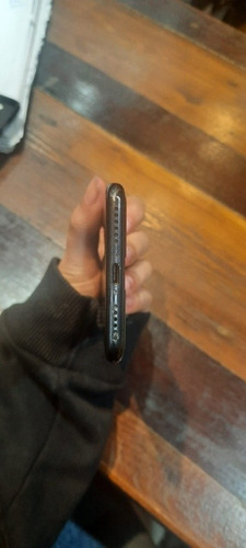 Imagen 6 de 8 de Celular iPhone 7 (usado), Batería Al 74%, Pequeños Detalles.