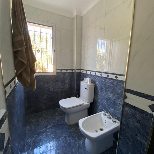 Excelente Propiedad 6 Ambientes- Castelar Norte