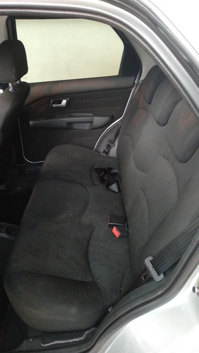 Imagem 10 de 15 de Fiat Siena 2011 1.4 El Flex 4p