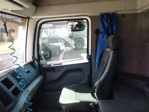 Volkswagen 25.360 Constel. 6x2 Tractor 2p 2021