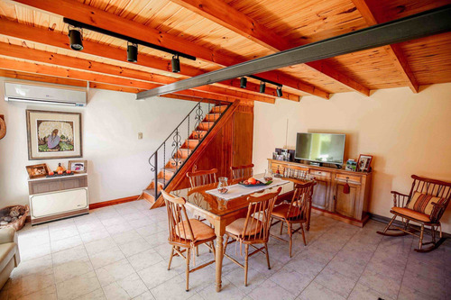 Imagen 2 de 20 de Casa En Venta De Tres Dormitorios Pileta, La Plata
