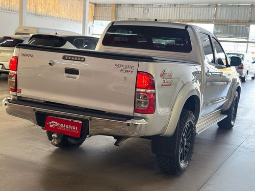 Toyota Hilux 3.0 SRV 4X4 CD 16V TURBO INTERCOOLER