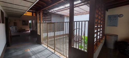 Imagen 6 de 9 de Local Comercial Los Cedros