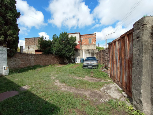 Lote 218m Con Casa A Reciclar