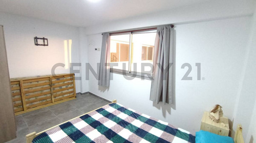Departamento 2 Ambientes Semi Nuevo En Caseros