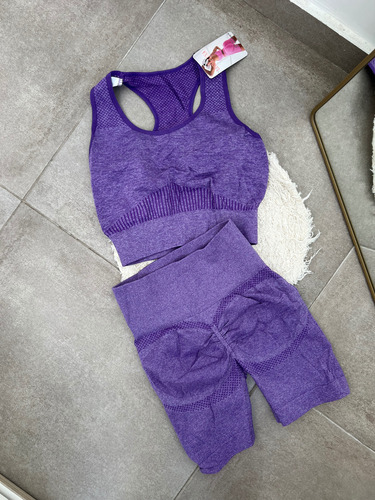 Conjunto Deportivo Mujer Top Calza Biker Frunce Levanta Cola