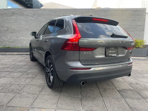 Volvo XC60 2.0 T5 Momentum At