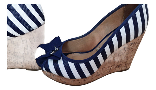 Zapatos Mule Sueco Plataforma Rayada Vizzano 39 (Usado)