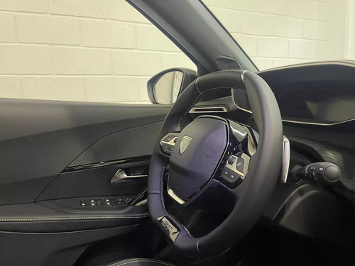 Peugeot 2008 1.0T Gt