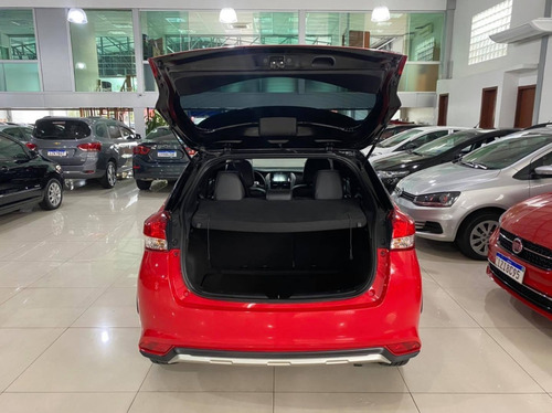 Imagem 9 de 10 de Yaris X-way 2020