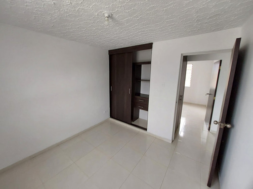 Apto En Venta Alhambra 2