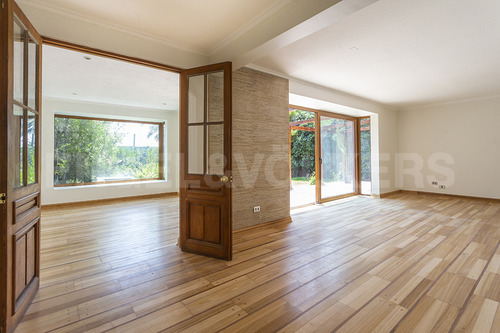 Casa En Venta - San Carlos De Apoquindo