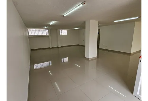 Local En Venta Batan / Recreo De Los Frailes