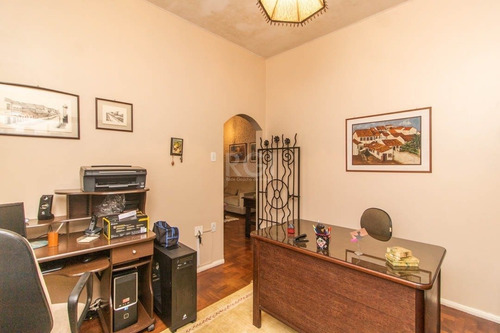 Casa Em Santa Tereza Com 3 Dormitórios - Ot7664