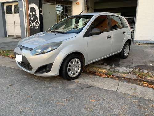 Ford Fiesta 1.6n Ambiente Plus 5 Ptas Plata 2013
