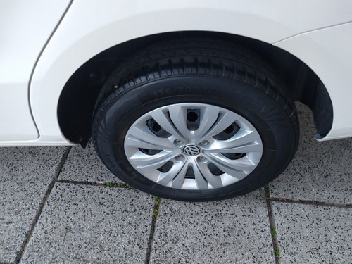 Imagen 11 de 13 de Volkswagen Voyage 2018 1.6 Trenline 101cv