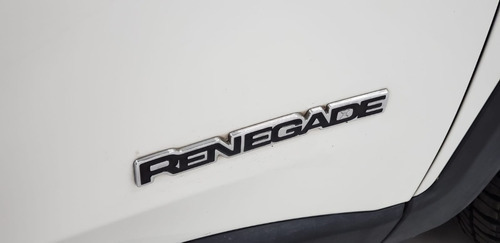 Imagen 18 de 23 de Jeep Renegade Sport Manual Romera Usados Tandil
