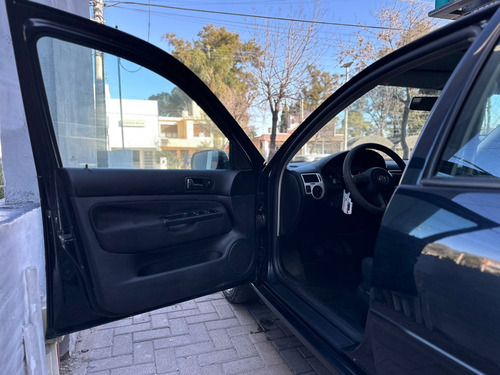 Volkswagen Bora 2.0 Trendline 115cv