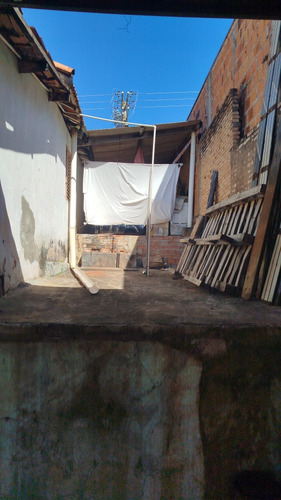 Casa Com 2 Quartos, 1 Banheiro Com 300 Mts Em Auriflama