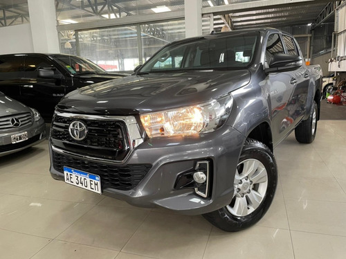 Toyota Hilux Sr 4x2 Manual Año 2020 Color Gris Todoautos