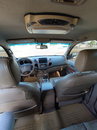 Toyota Hilux SW4 3.0 I Srv At C/cuero 4x4 (2009)