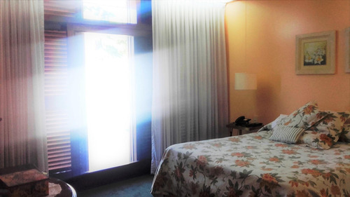 Imagen 14 de 21 de Gran Chalet En La Mejor Zona Residencial