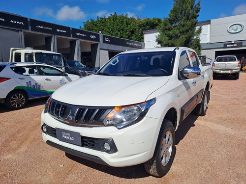 Mitsubishi L200 Diesel 4x2 D/c 2.5 Turbo 2020