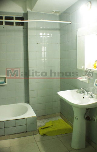 Venta Departamento 3 Ambientes Con Balcón Al Frente En Barrio Velez Sarsfield