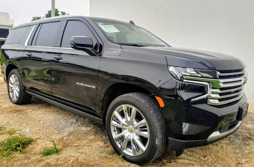 Imagen 2 de 13 de Chevrolet Suburban High Country 6.2