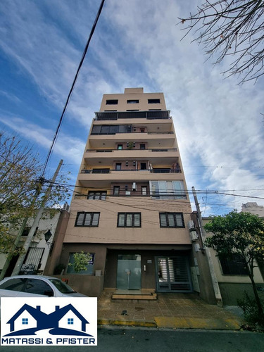 Imagen 15 de 17 de Local Comercial Muy Bien Ubicado - Zona Macrocentro
