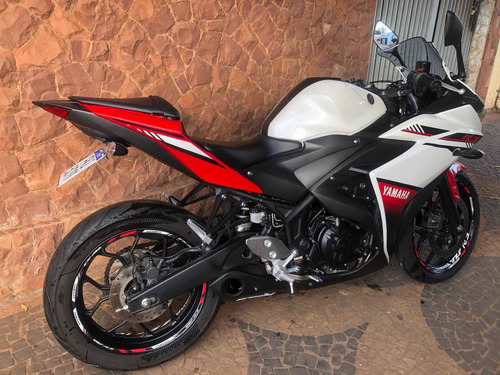 Yamaha R3 2017