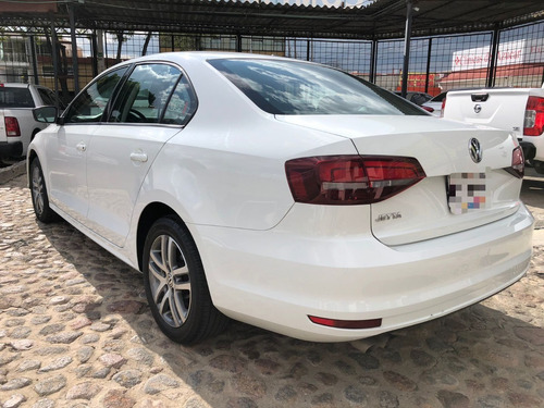 Imagen 5 de 13 de Volkswagen Jetta