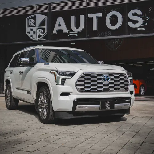 Toyota Sequoia 3.5 4WD CAPSTONE 4x4