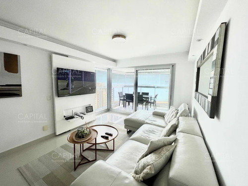 Apartamento En Miami Boulevard De Dos Dormitorios En Alquiler, Punta Del Este, Playa Mansa