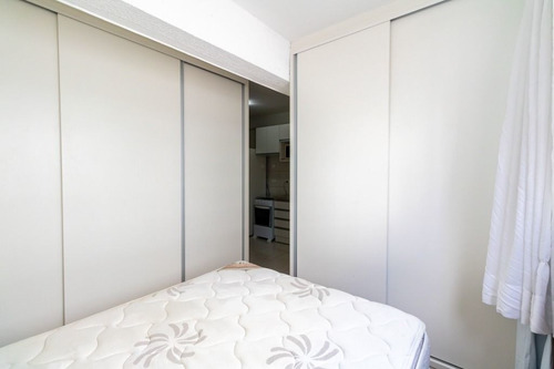Imagem 13 de 25 de Studio Com 1 Dormitório Para Alugar, 33 M² Por R$ 1.100,00/mês - Centro - Curitiba/pr - St0024