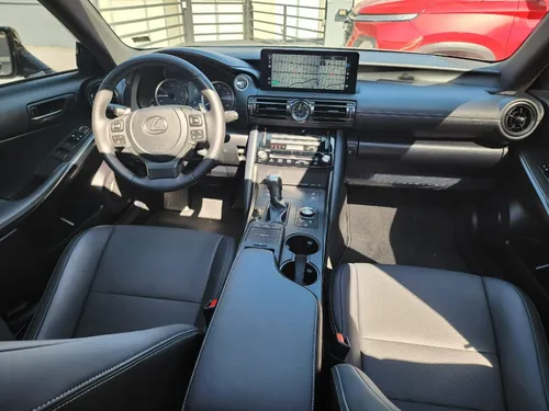 Lexus Is 300 Premium Aut 2023 3 Años De Garantia