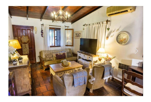 Imagen 7 de 11 de Venta Casa Barrio Tango, Dos Dormitorios!