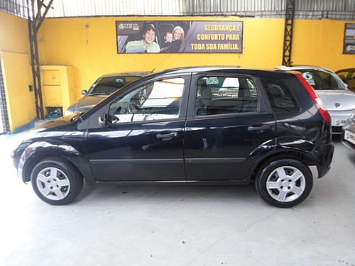 Ford - Fiesta Hatch 1.0 Personalite 2003 Completo-ar