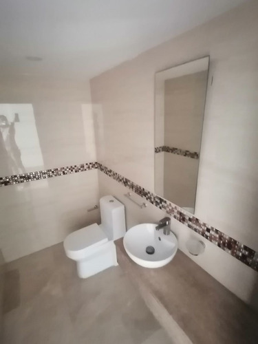 Apartamento En Alquiler En Av. Anacaona En Los Cacicazgos