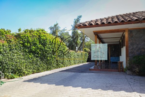 Se Vende Hermosa Casa Sector Lo Barneches